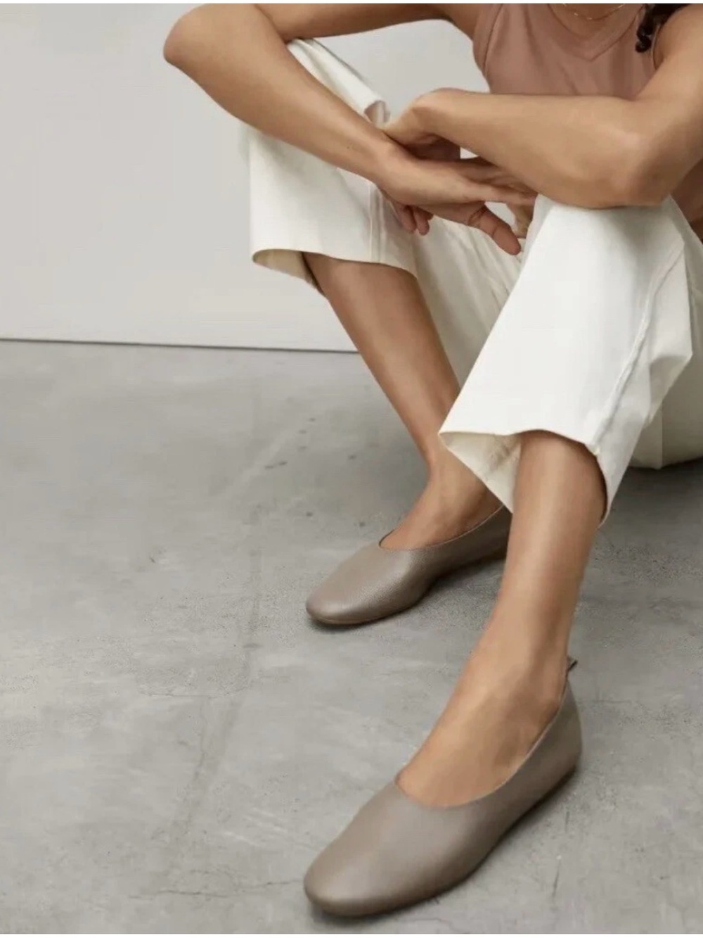 Everlane Day Glove Mocha Brown Taupe Leather Modern Flat Women's Size 6.5 NWOB